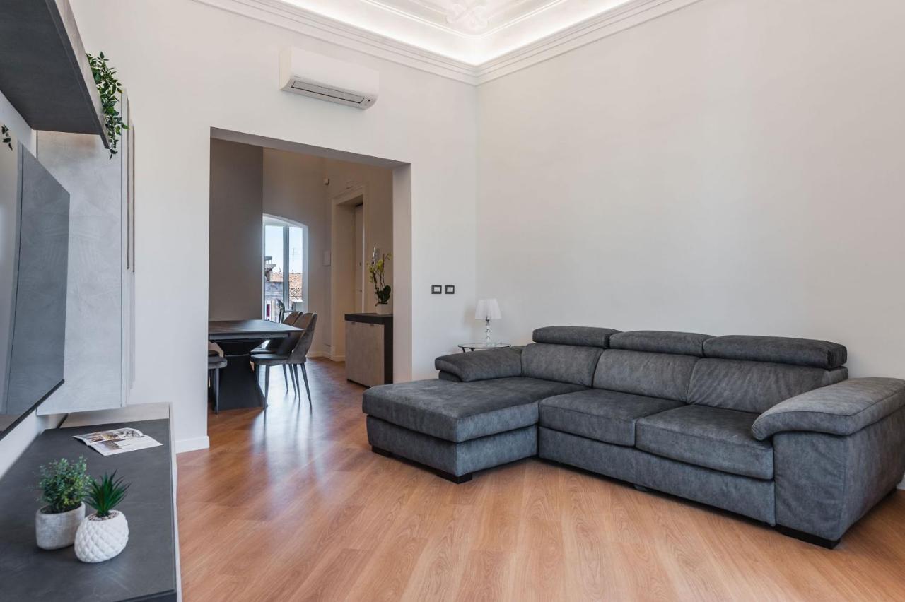 Etnea Modern Apartment By Wonderful Italy คาตาเนีย ภายนอก รูปภาพ